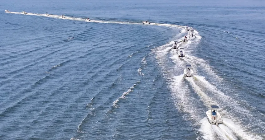 Coach & Support Boats